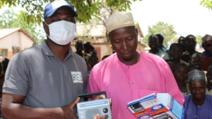 PARTICIPATION CITOYENNE PAR LE NUMERIQUE ‘’CITE.BJ’’ A BANIKOARA : Le maire Sarako Tamou renforce la démocratie locale participative . Les lauréats du jeu radiophonique récompensés