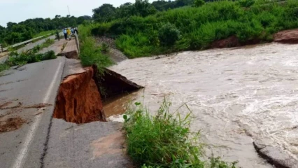 PLUIES DILUVIENNES DANS LE BORGOU : Le pont de Sébou égrène ses derniers jours