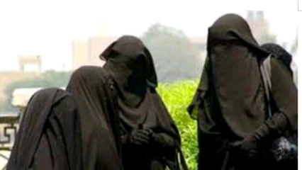 PORT DE VOILE INTÉGRAL CHEZ LES FEMMES MUSULMANES : Une pratique à controverse