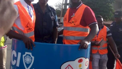 POUR LIMITER LES ACCIDENTS DANS LA VILLE DE PARAKOU : Jci Royale installe des podiums giratoires dans plusieurs carrefours