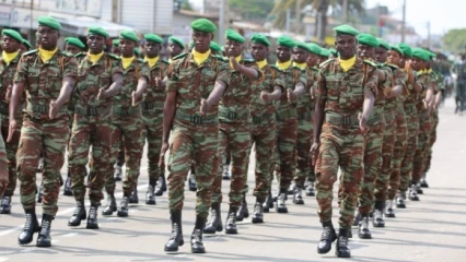 RECRUTEMENT AU PROFIT DE L&rsquo;ARMÉE DE L&rsquo;AIR BENINOISE : Voici les conditions à remplir pour prendre part aux formations . Les inscriptions démarrent le 14 décembre 2020