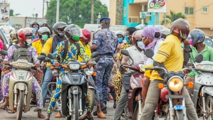 RÉCURRENCE DES EXACTIONS POLICIÈRES AU BÉNIN : Un commissaire limogé et plusieurs policiers mis aux arrêts