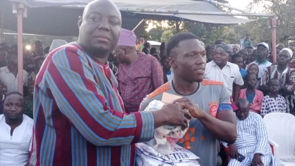 TCHAOUROU/FINALE DU TOURNOI « JEUNESSE SANS VIOLENCE » À BÉTÉROU : Le Ca Yves Chabi Atta prône la paix à travers le cuir rond  . L&rsquo;He Bio Sounon Bouko apporte son soutien aux jeunes